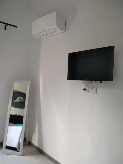 Dimora Cutelli Apartman Catania-Fontanarossai nemzetközi repülőtér Kültér fotó